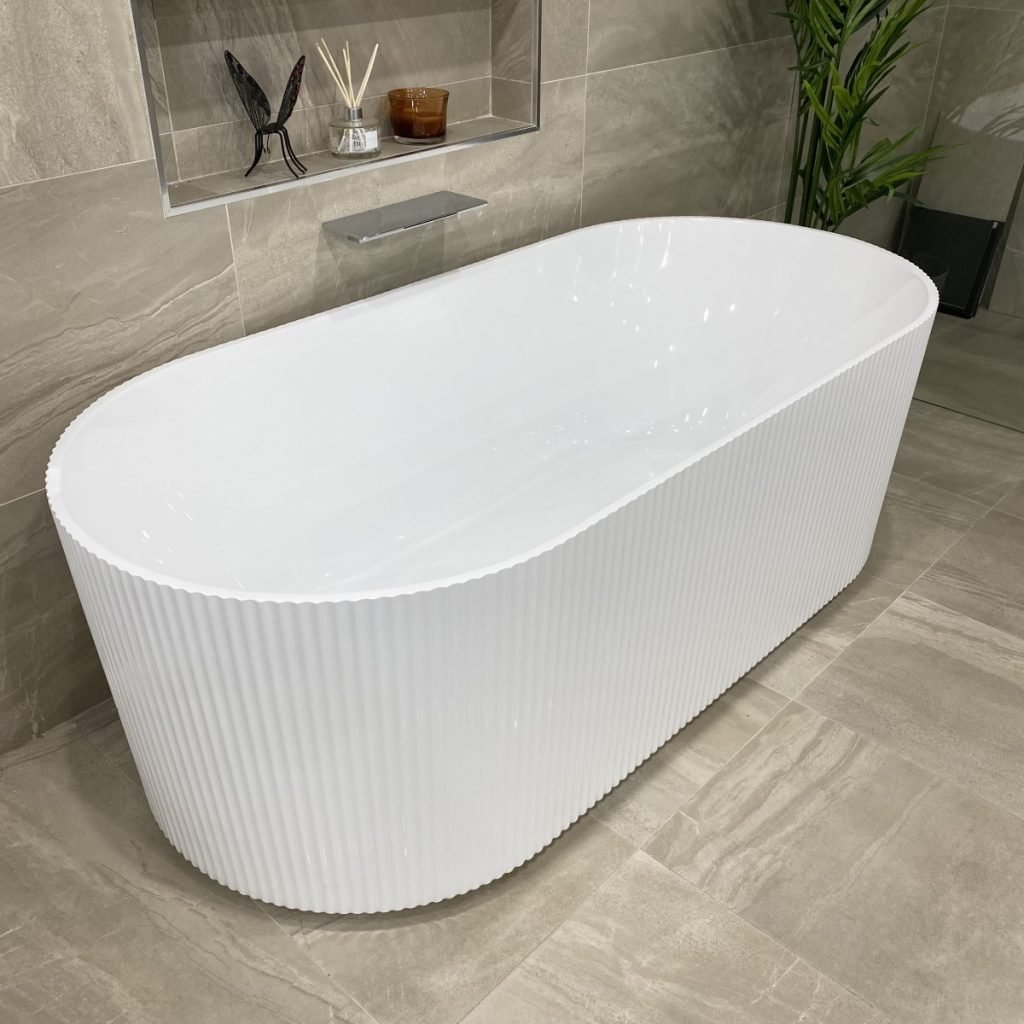 POSEIDON SB782-GW BRIGHTON GROOVE FREE STANDING BATHTUB GLOSS WHITE