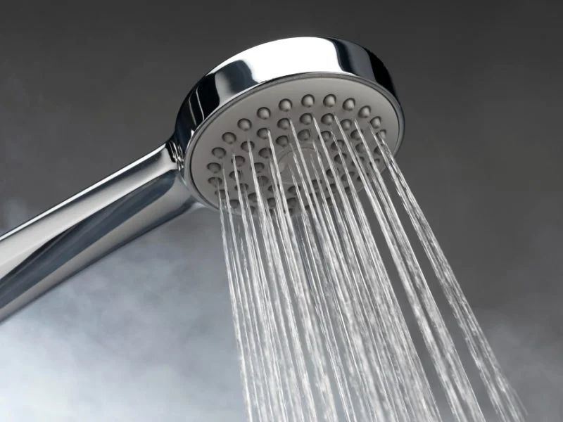 shower head with hot water 800x600 1
